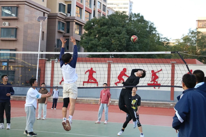 他們卻顯得